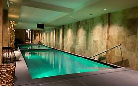 Star Champs-Elysées